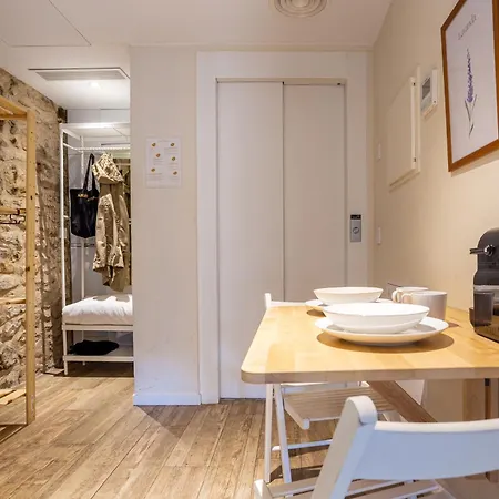 4 Lavanda Apartman Girona